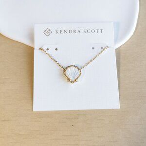 Kendra Scott Necklace | Brynne Shell | Gold Ivory Mother-of-Pearl